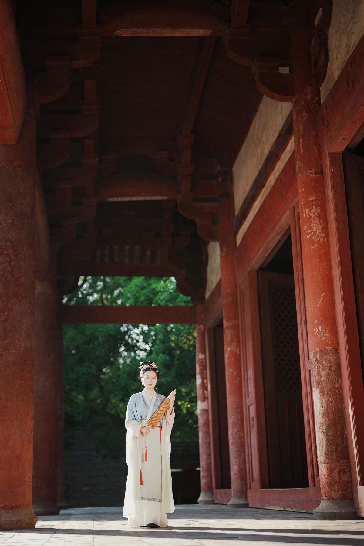 古风人像拍摄-华林寺-小兰 - 摄影：小蜜蜂 - 模特：小兰-艺语图