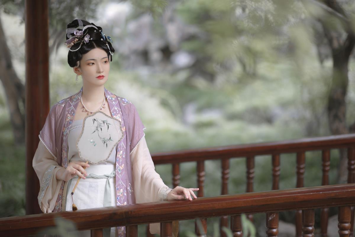 故人未归 – 摄影：若寒Rock – 模特：7TSUBAKI七椿-艺语图