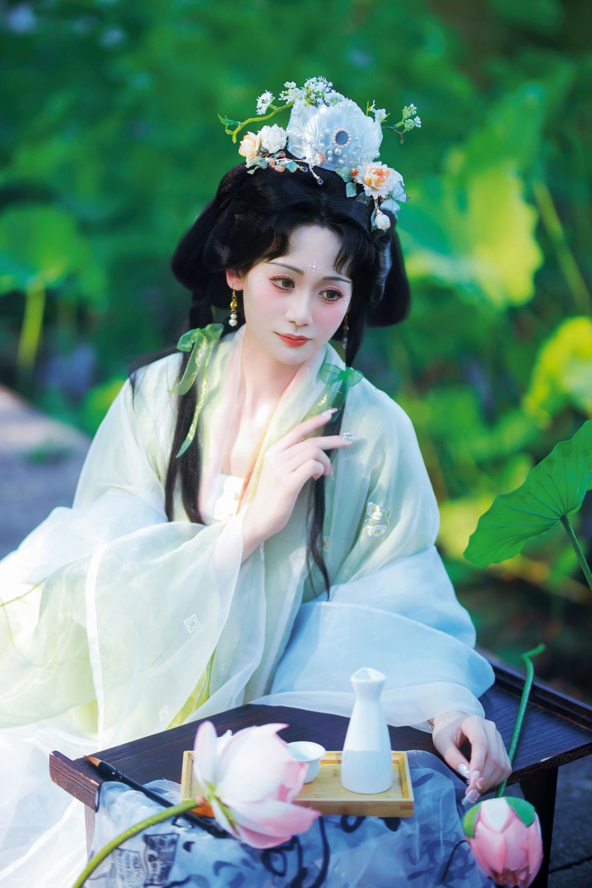 荷塘月色 - 摄影：青城一玲 - 模特：一只大大大李子-艺语图