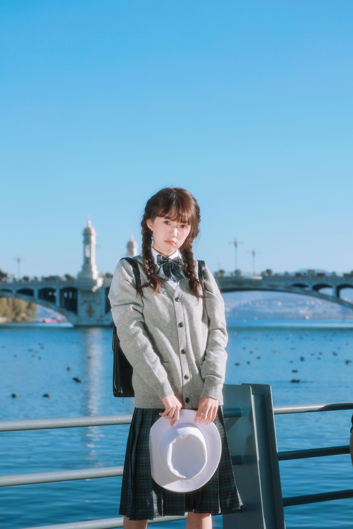 自带氛围感的jk制服写真 - 摄影:阿正 - 模特:阿悦哥哥-艺语图