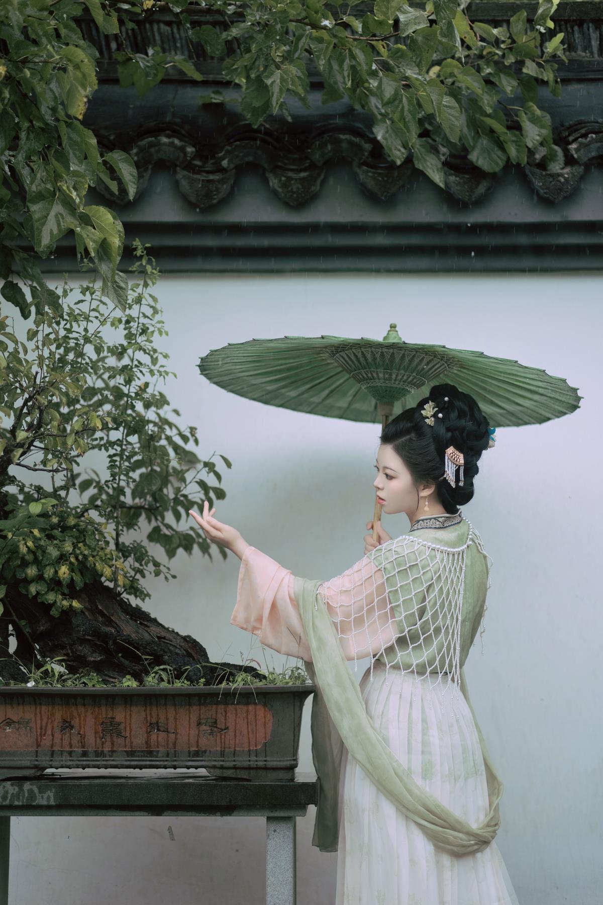 秋雨寒凉 - 摄影:若寒Rock - 模特:潘小落-艺语图