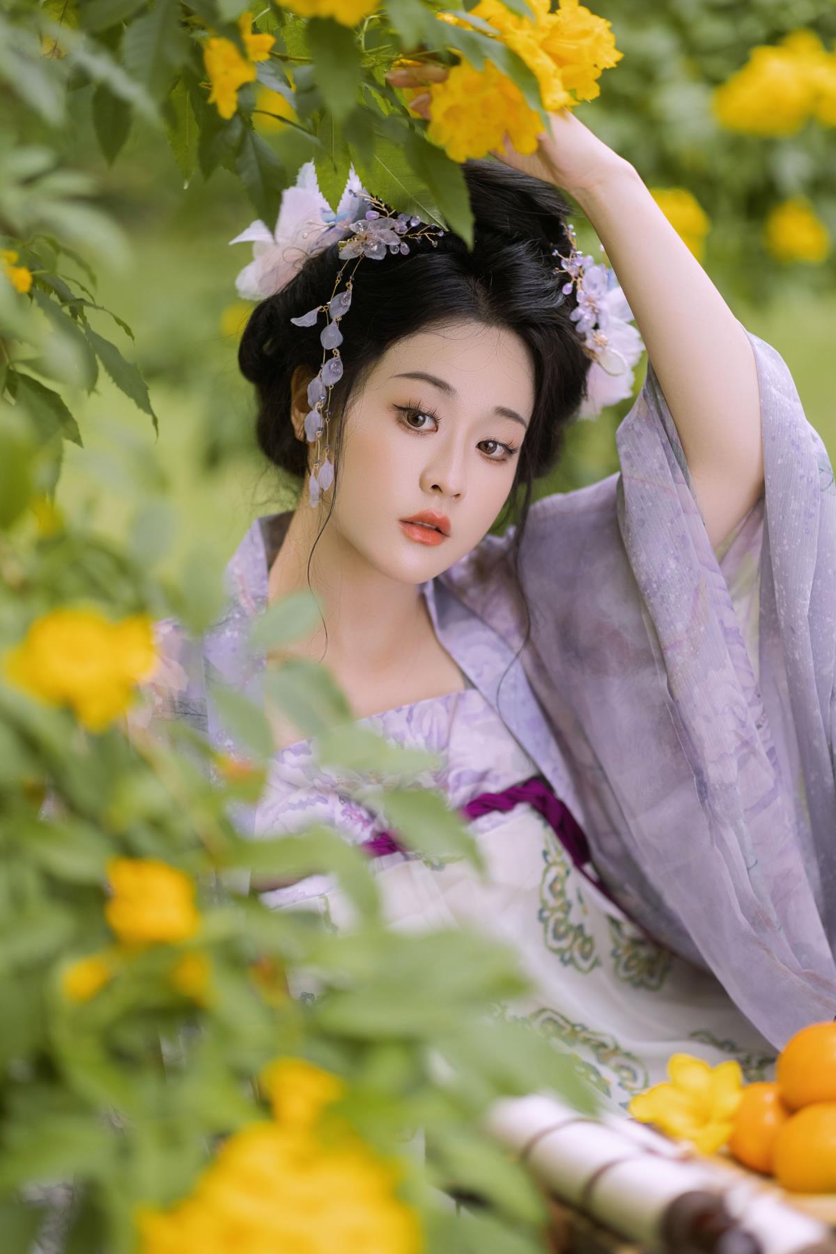 晚秋花 - 摄影：若寒Rock - 模特：神赐杏杏-艺语图