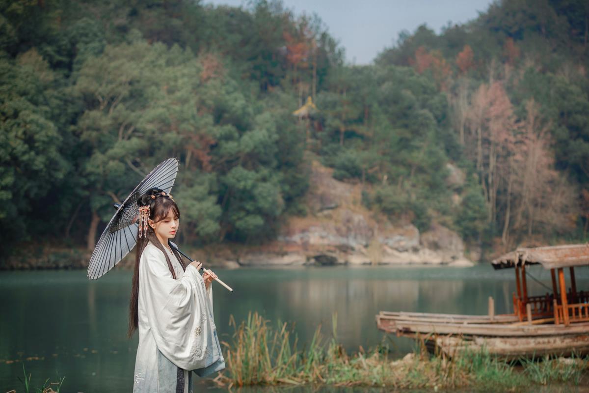 涂山狐仙 – 摄影：万锦其 – 模特：公子不坏-艺语图