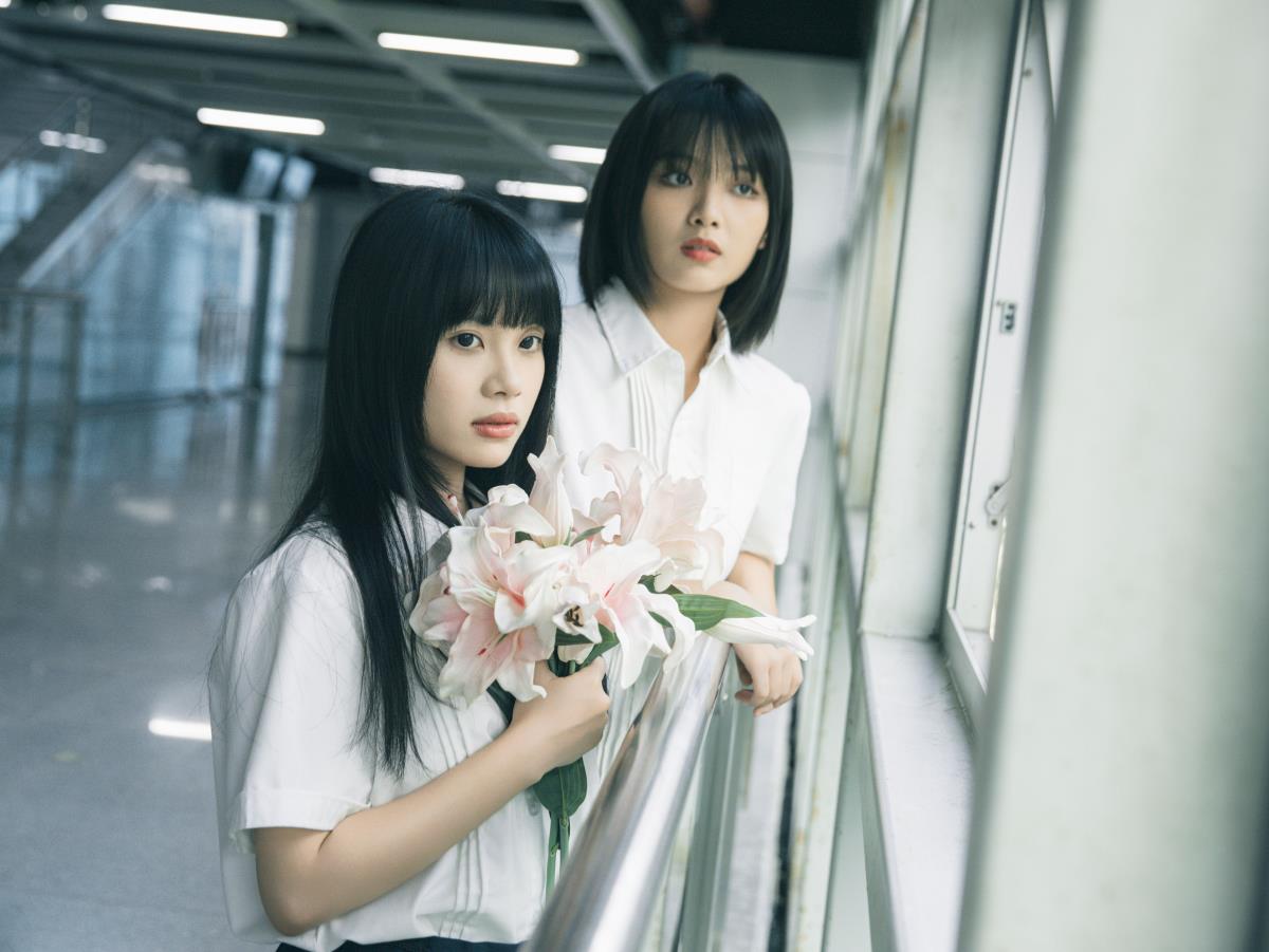 地铁 - 摄影：穆木林林 - 模特：一棵苹果树-艺语图