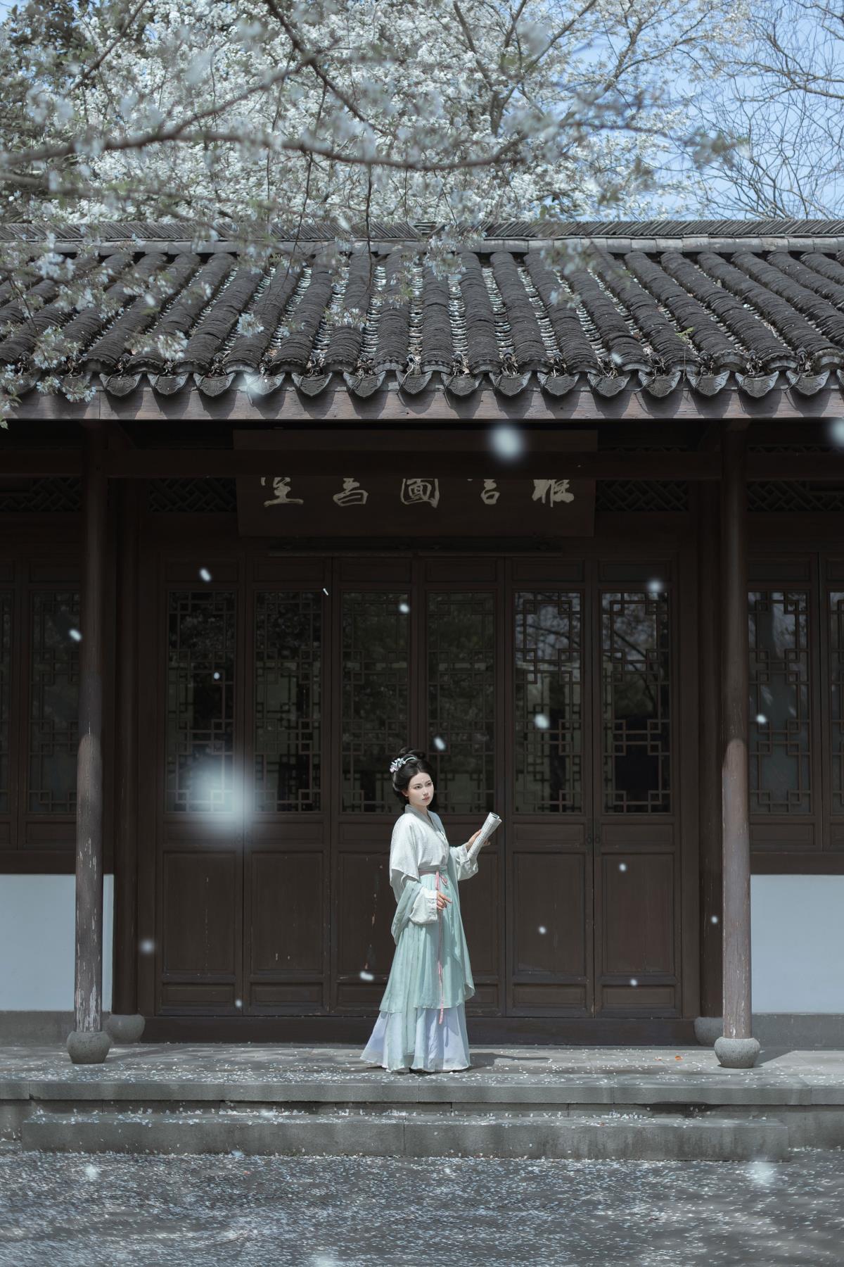 庭前雪 - 摄影:若寒Rock - 模特:穆晏秋-艺语图