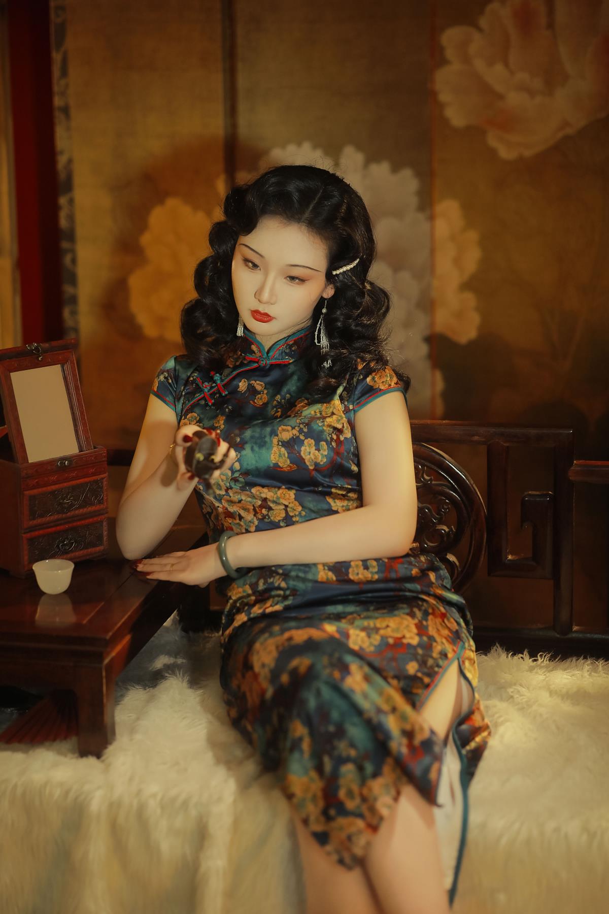 纸醉金迷 - 摄影：子瞬 - 模特：绫绫Ling-艺语图