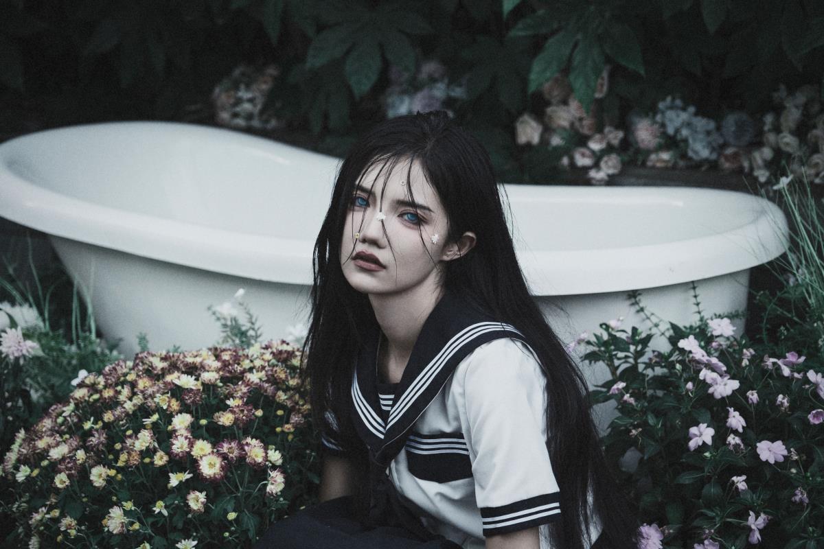 潮湿绿意 - 摄影：武庚 - 模特：多米Domy-艺语图