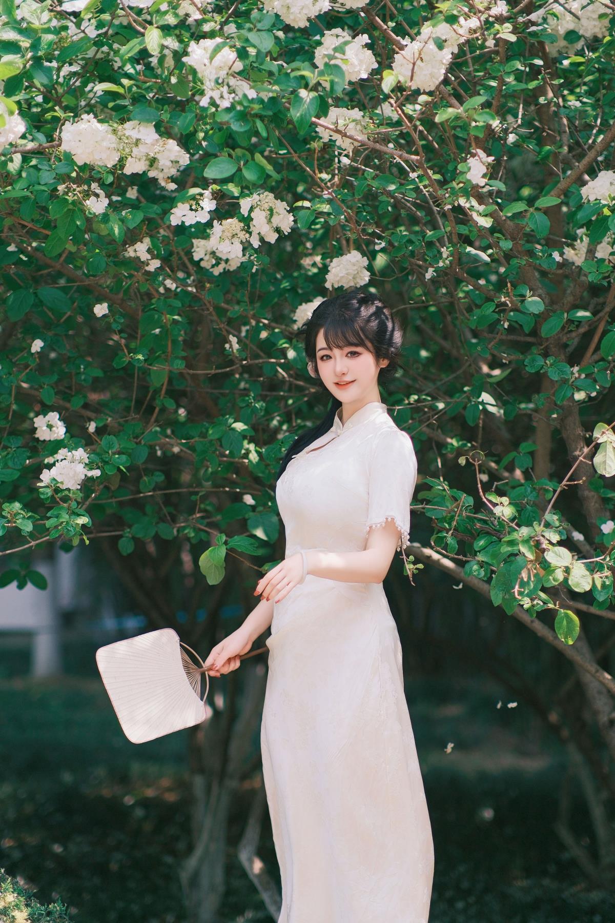 花落白 - 摄影:荷叶叶 - 模特:不可爱的禾禾喵-艺语图