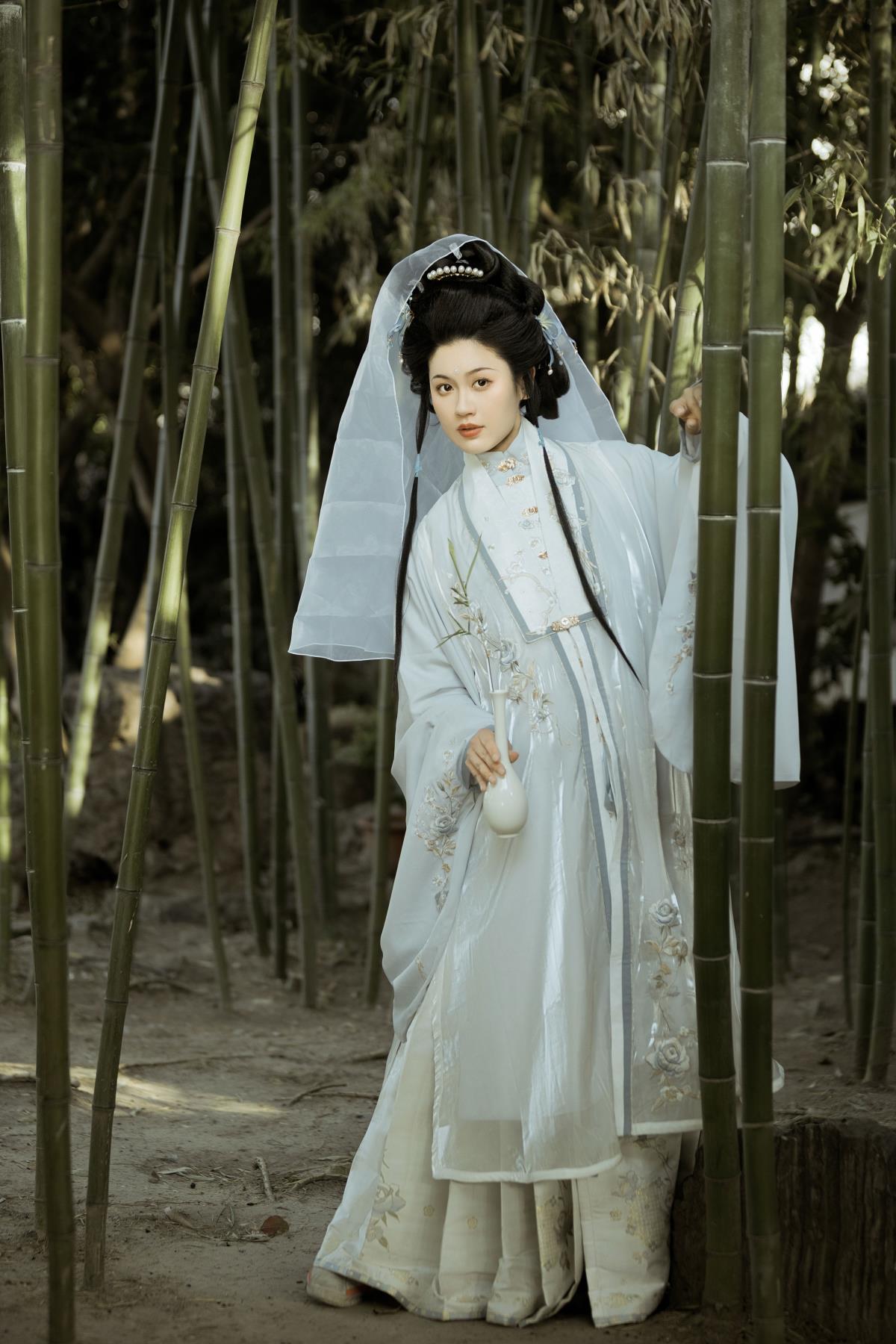 故园春半 – 摄影：若寒Rock – 模特：棠以-艺语图