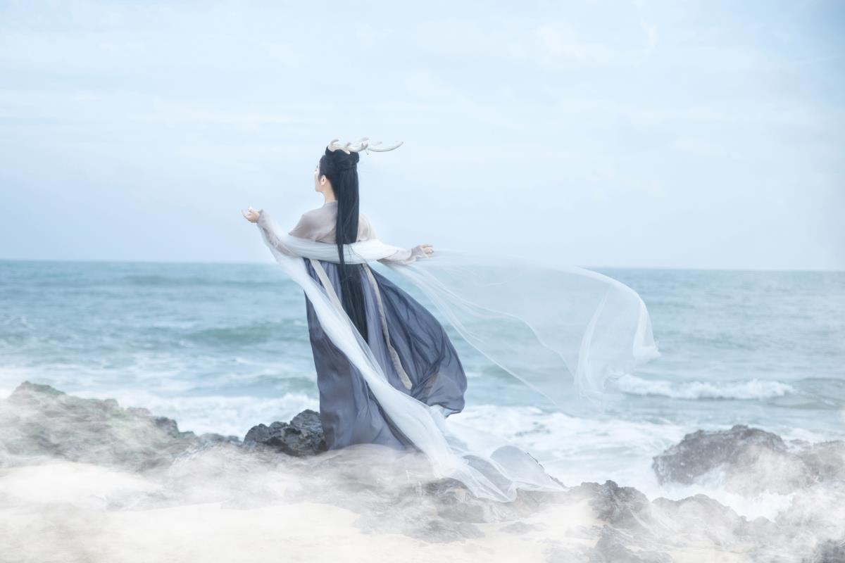 龙女 - 摄影：温言 - 模特：清沅斋-艺语图