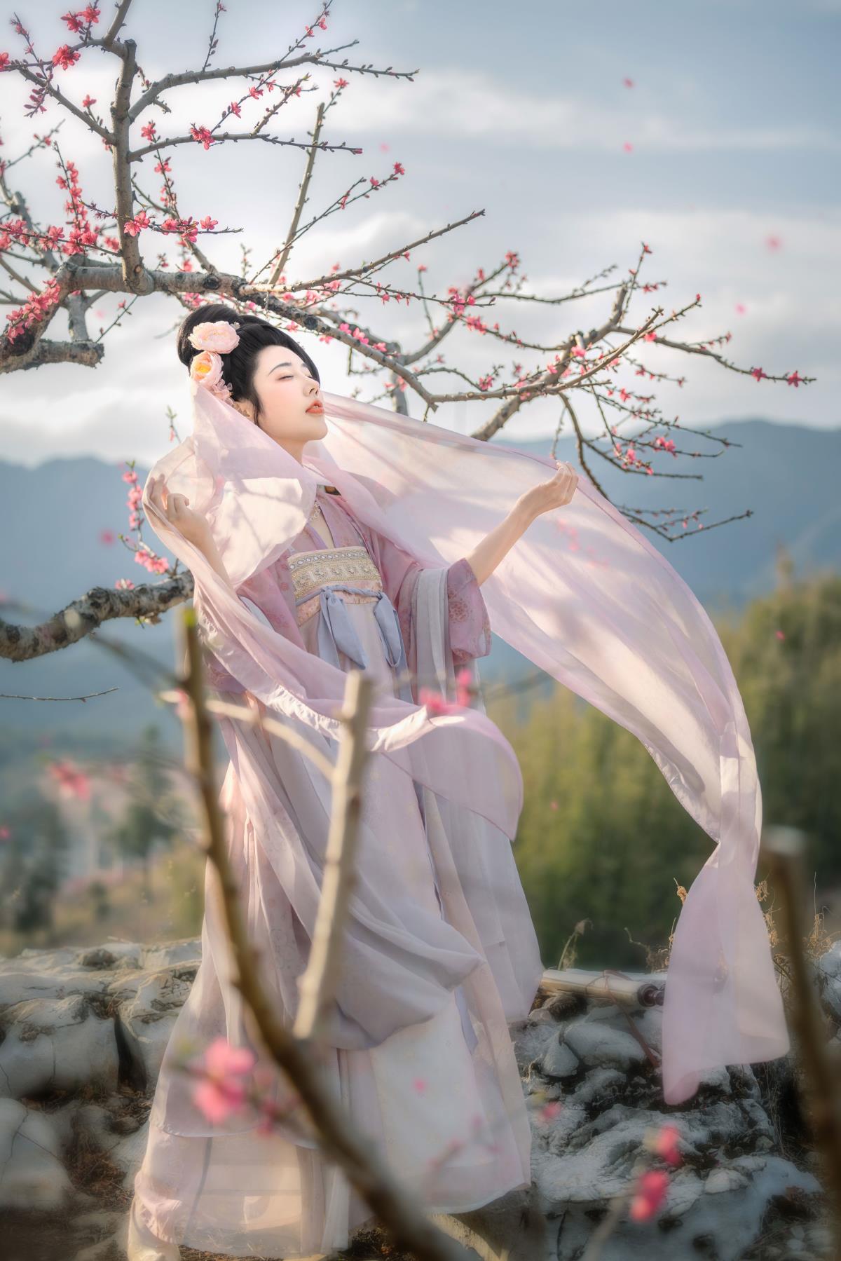 花非花 - 摄影：小果林 - 模特：CC-艺语图