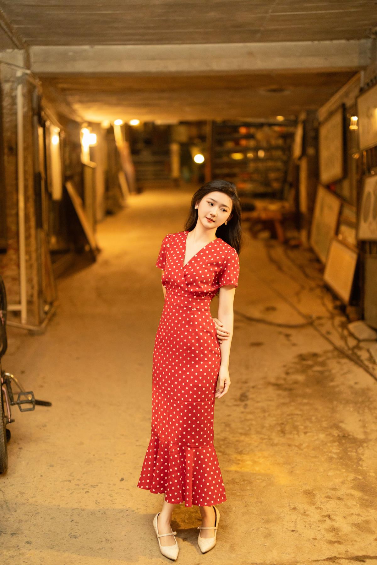 流光港梦 - 摄影:小雨汉服摄影工作室 - 模特:蛋糕的蛋蛋-艺语图