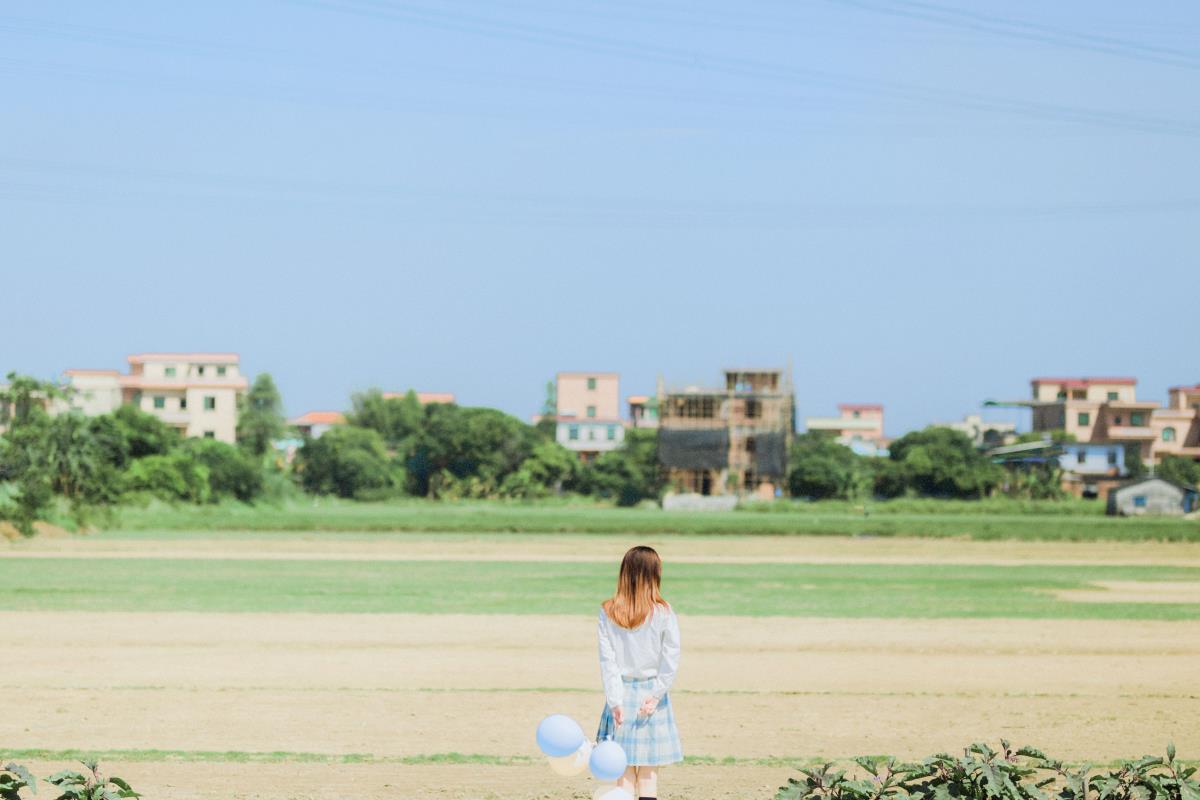 青空之下 - 摄影：若寒Rock - 模特：航子就是航子呀-艺语图