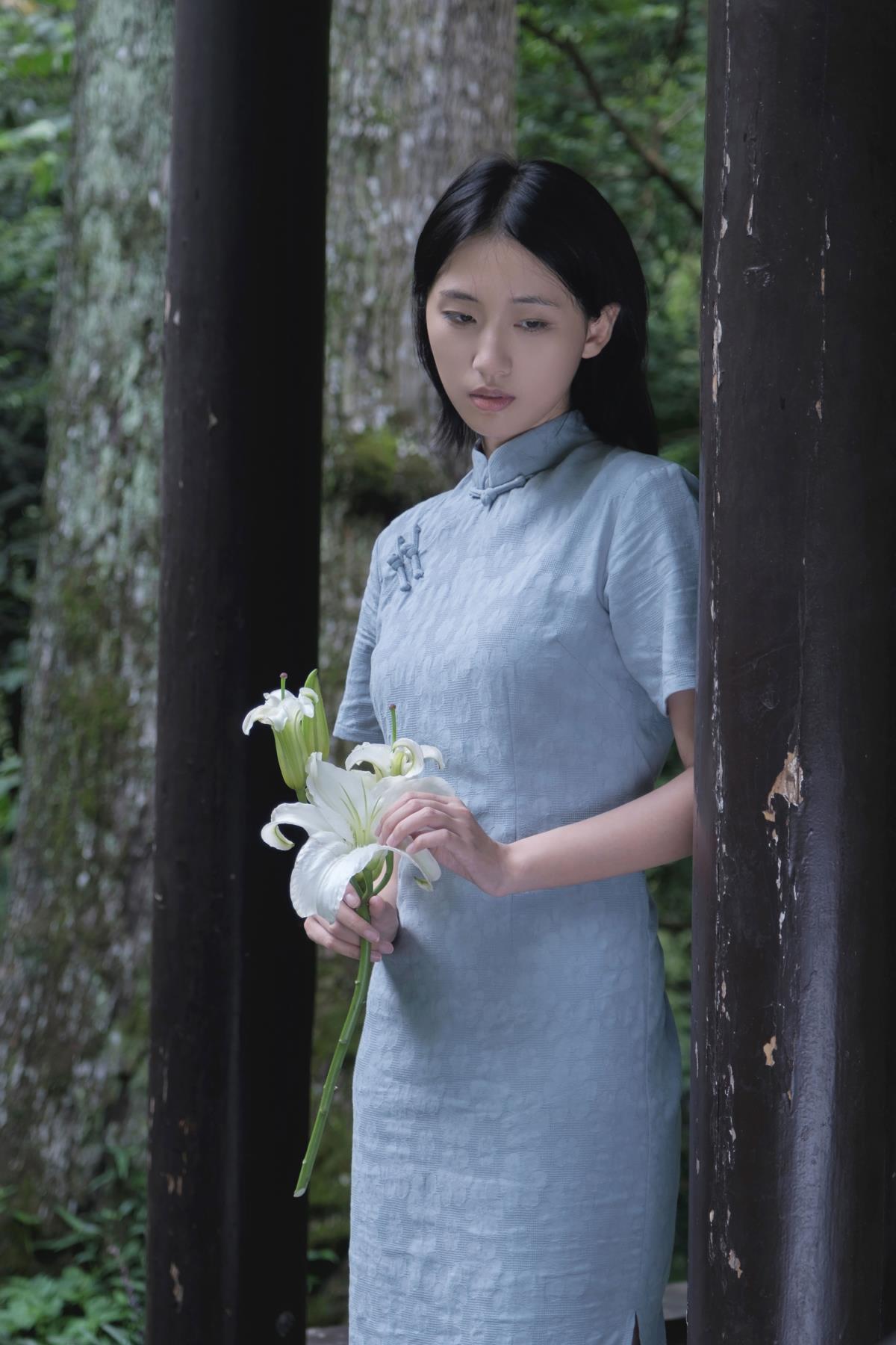 清冷百合 - 摄影:亚里士文德 - 模特:俺是文雯啊-艺语图