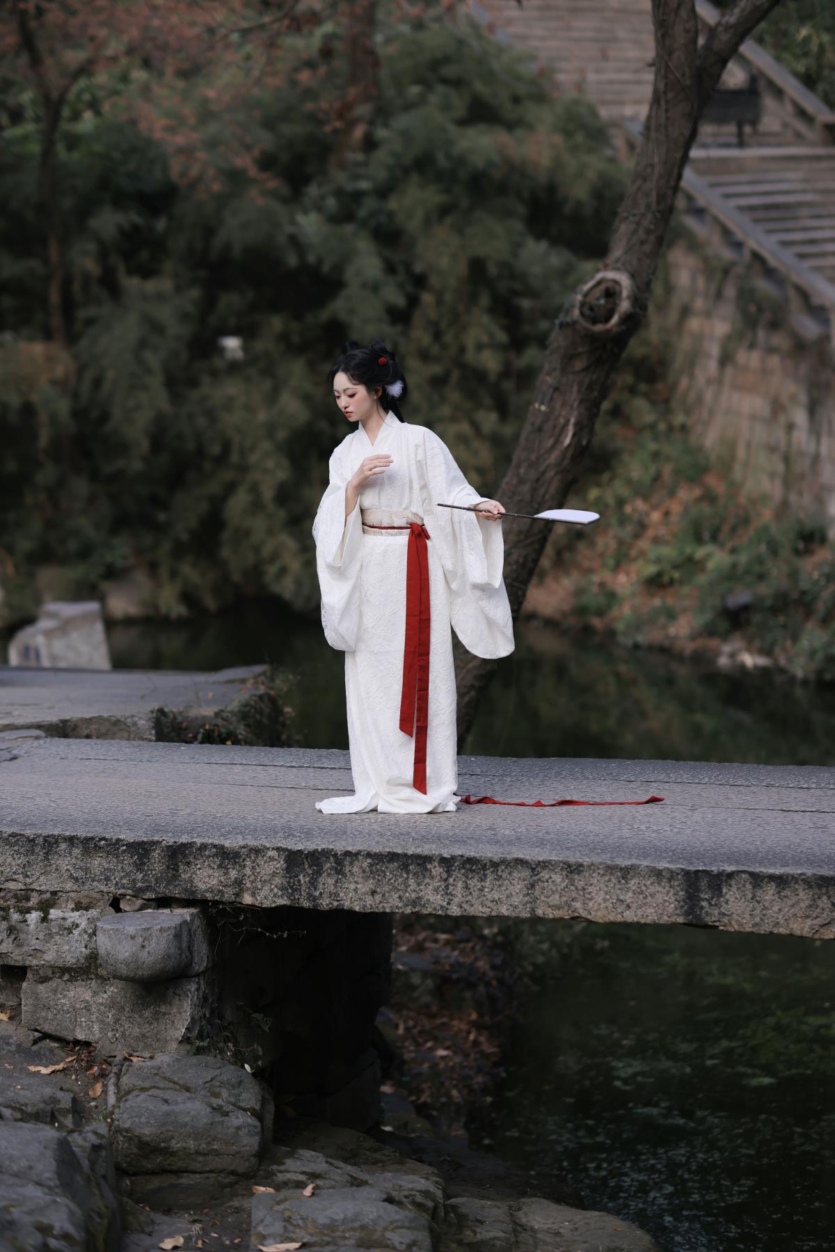 仙鹤 - 摄影：猫八木 - 模特：小羊爱干饭-艺语图