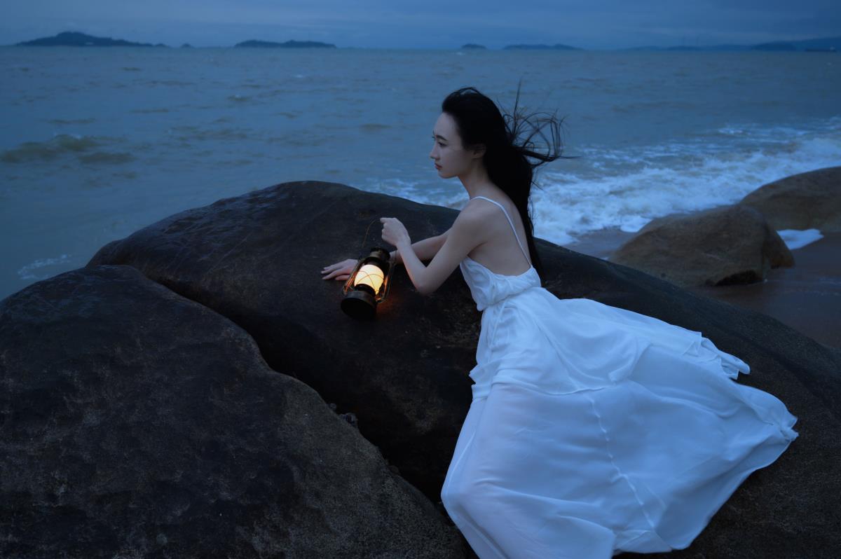 孤独的海 - 摄影:尤里CC - 模特:阿吉缘子-艺语图