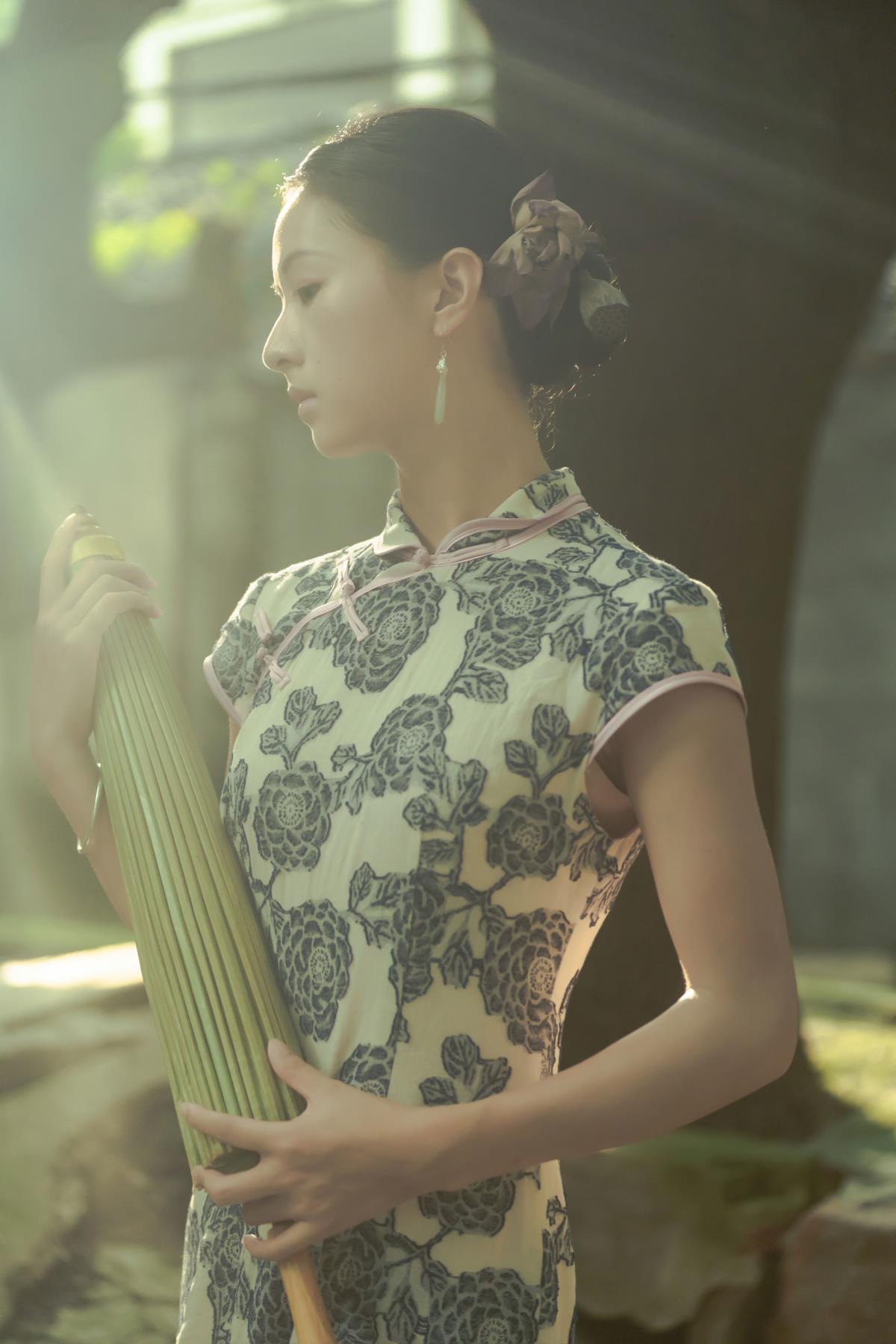 旗袍 | 世上何来常青树 - 摄影：刘焉见 - 模特：沈嘉禾-艺语图