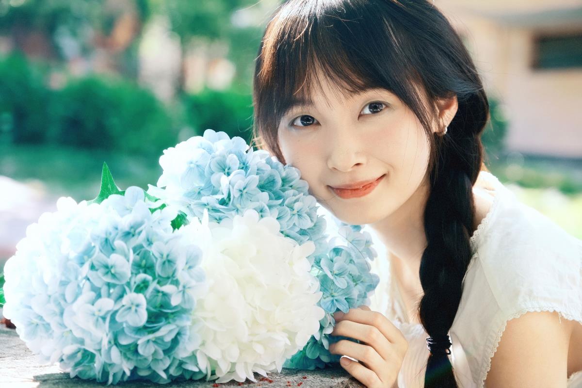 绣球 - 摄影：溜花梨 - 模特：乌堆少女-艺语图