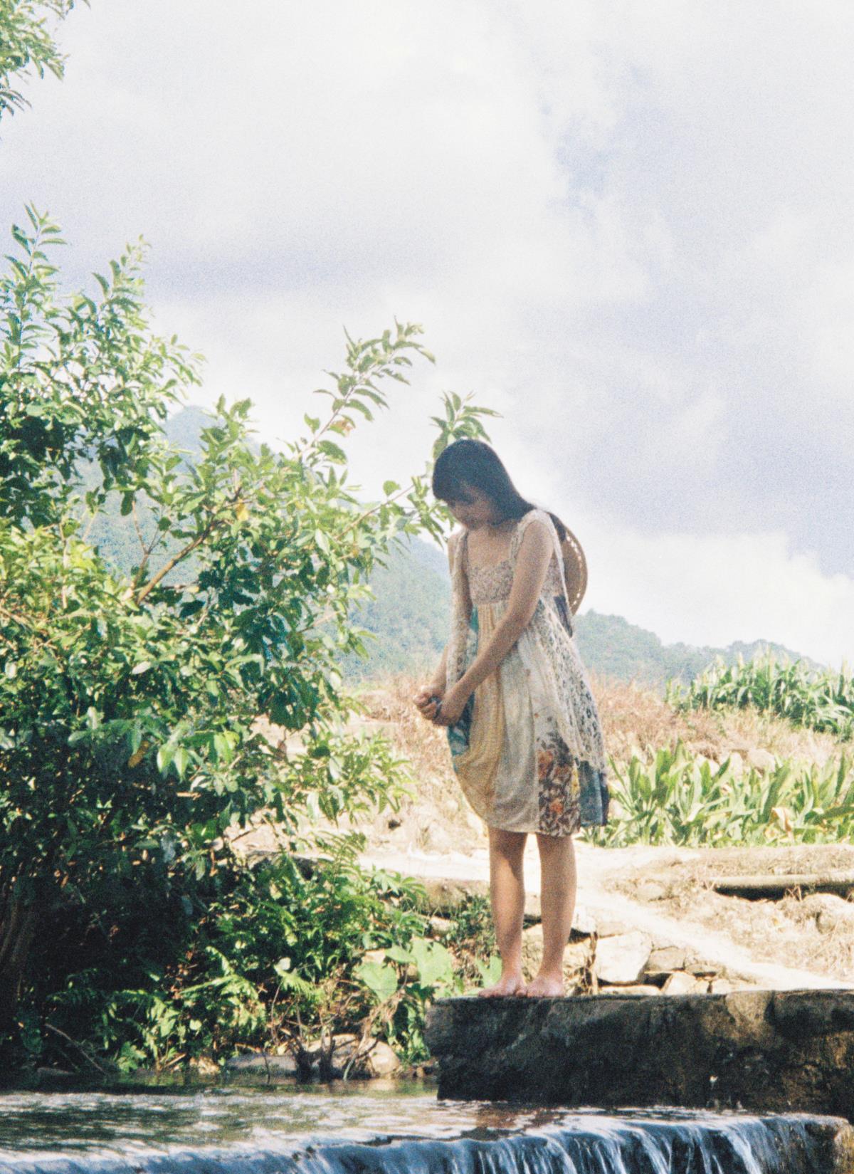 河流 午后 我经过 –-艺语图