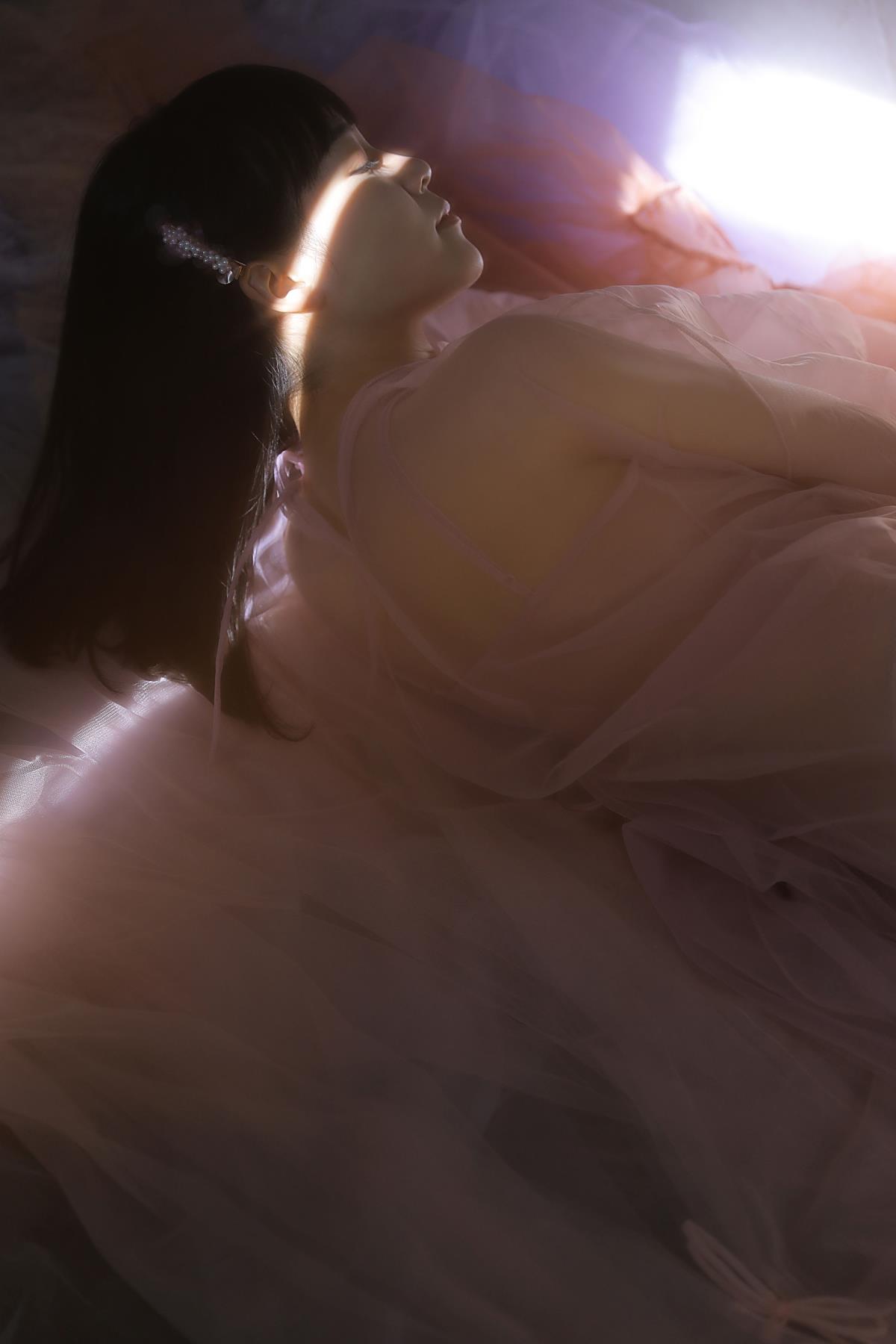 静静 – 摄影：周忠孜忆 – 模特：静静-艺语图