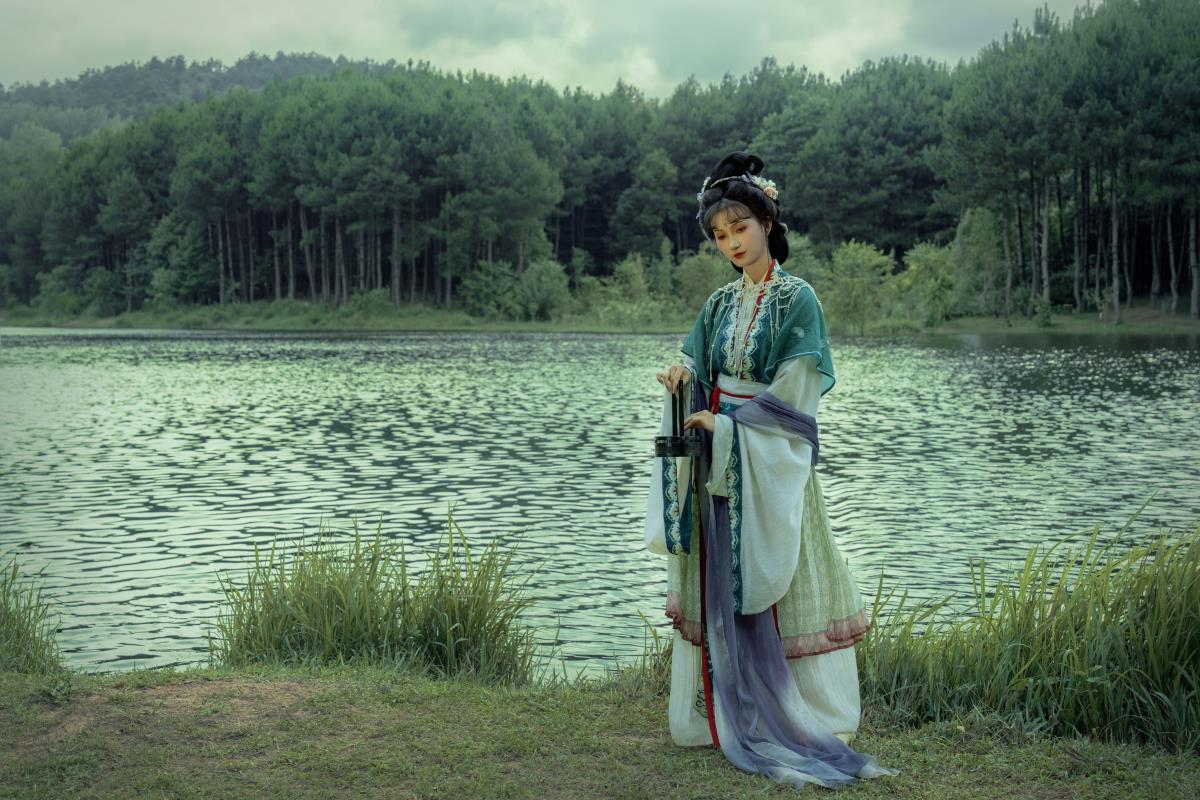 媚娘出游记 – 摄影：徐雨青 – 模特：冰皮月亮蛋~-艺语图