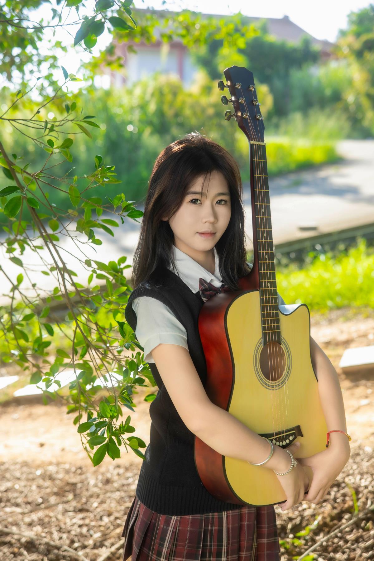 阳光里的青春 – 摄影：Deimo – 模特：小芯-艺语图