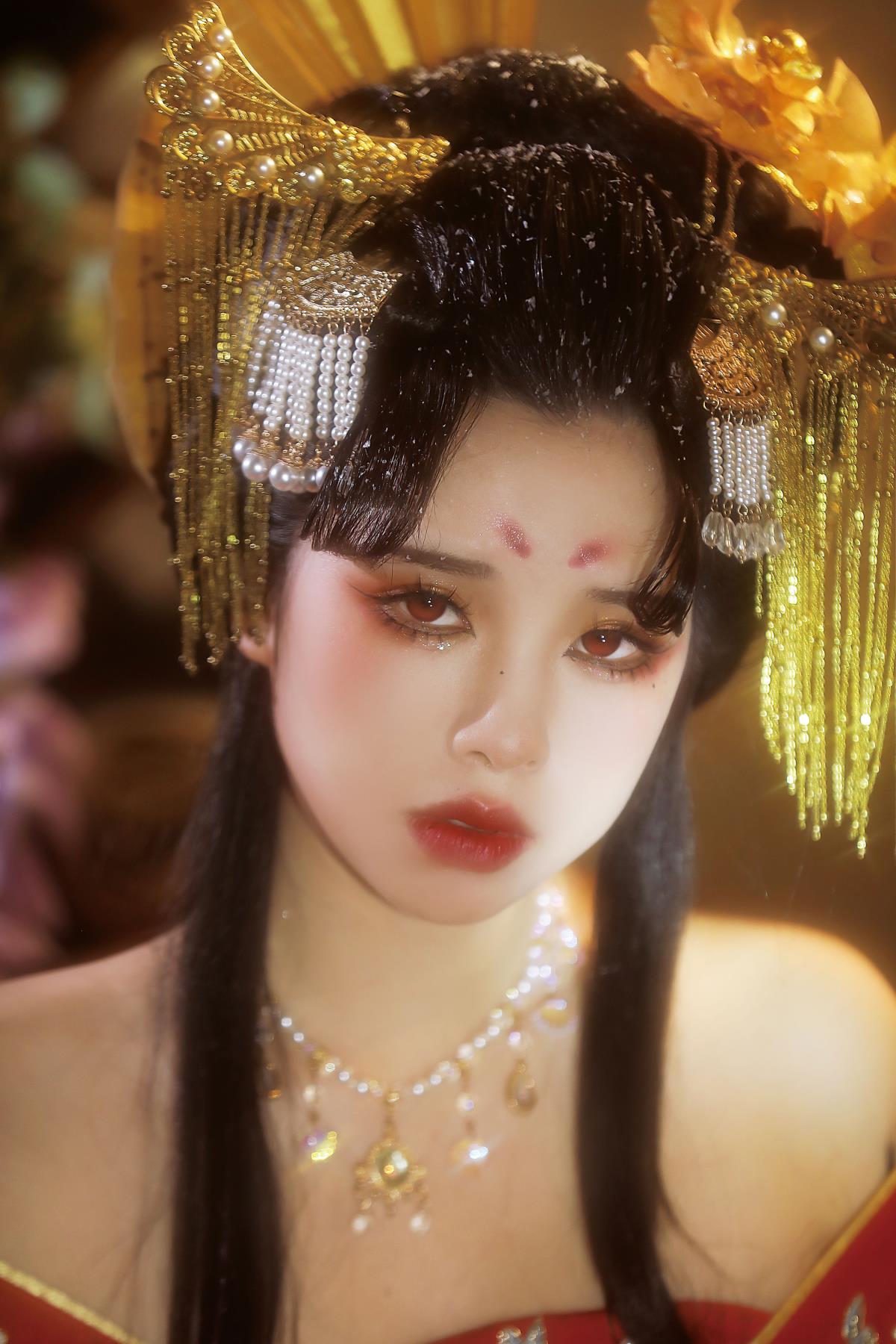 妖是没有心的，怎么会爱人呢？ – 摄影：山药排骨汤 – 模特：甜茶-艺语图