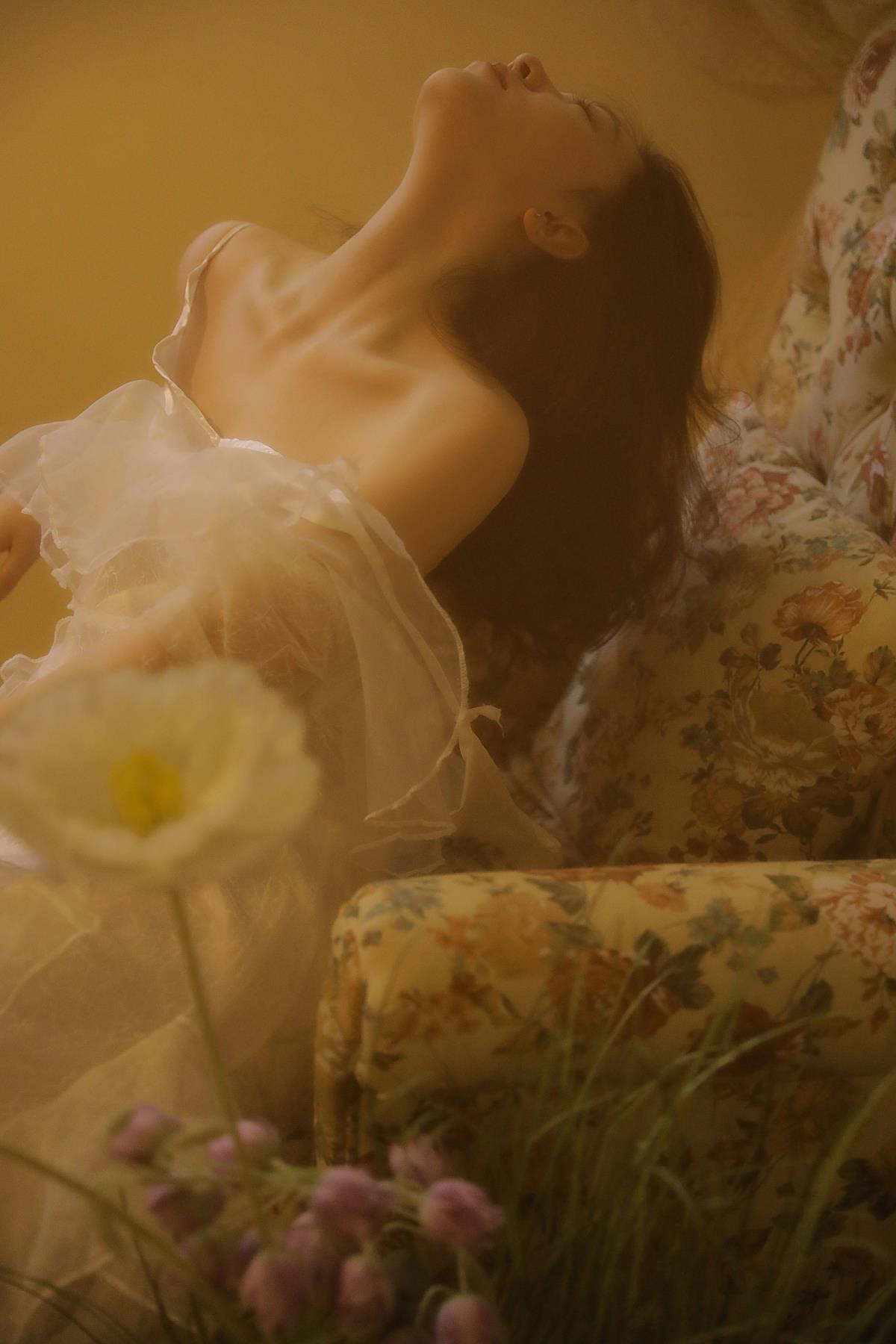 以花为名 – 摄影：周忠孜忆 – 模特：Bibo-艺语图