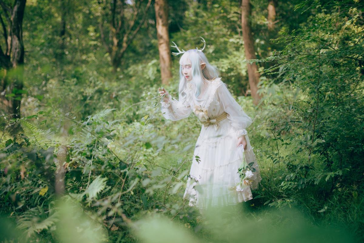 森林小白鹿 – 摄影：喵喵思维没逻辑 – 模特：柚里-艺语图