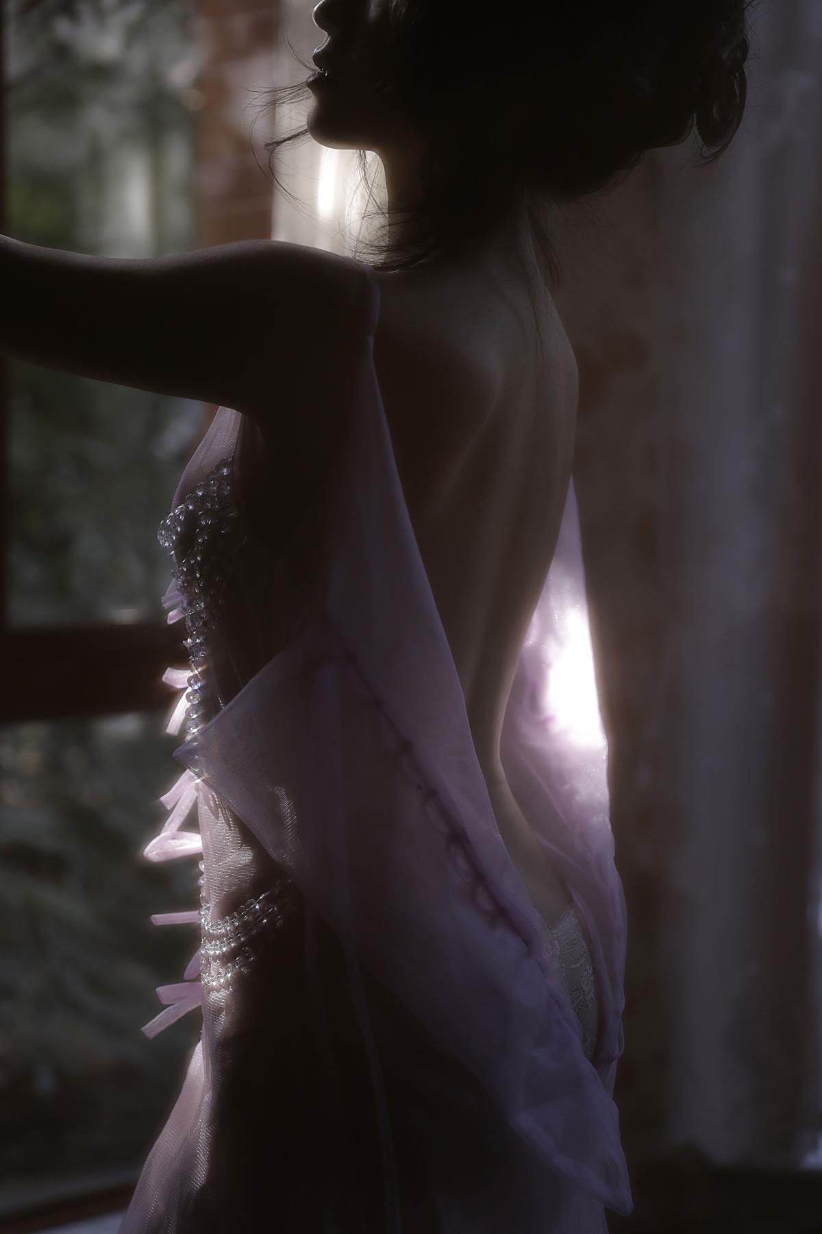 紫色蝴蝶 – 摄影：周忠孜忆 – 模特：鹿尾儿儿-艺语图