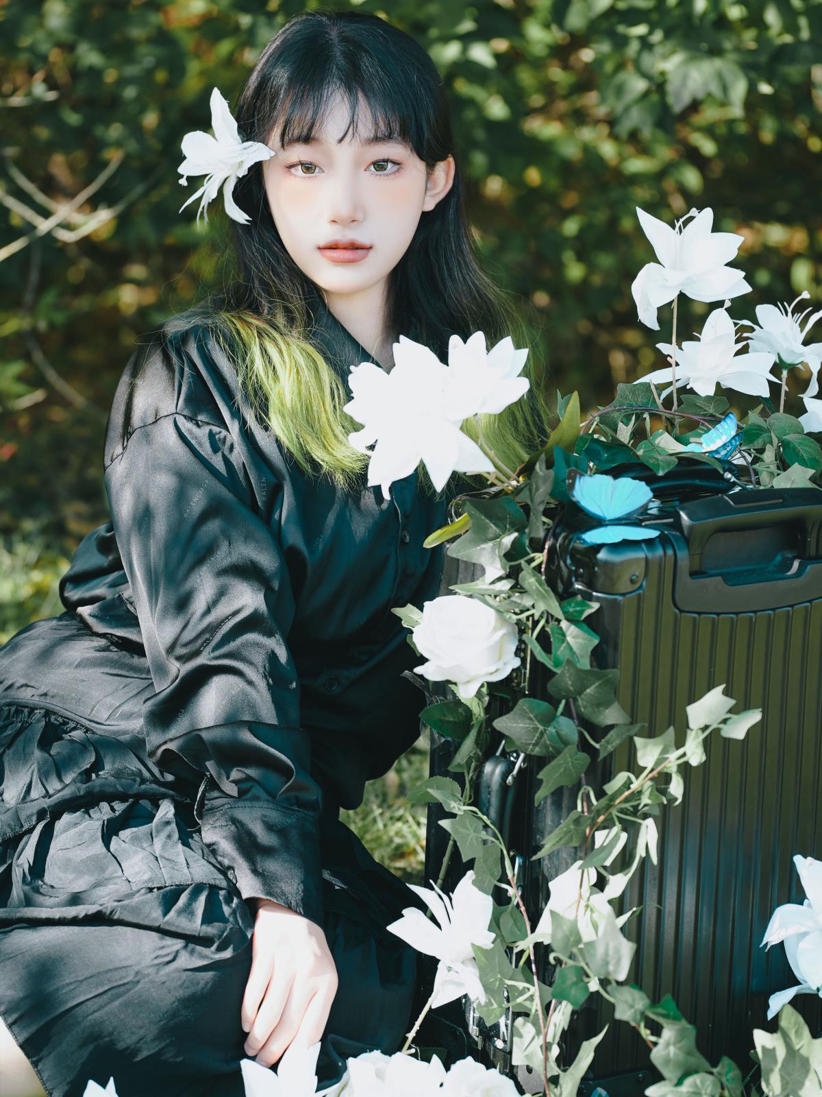 比记忆更遥远的是你 –-艺语图