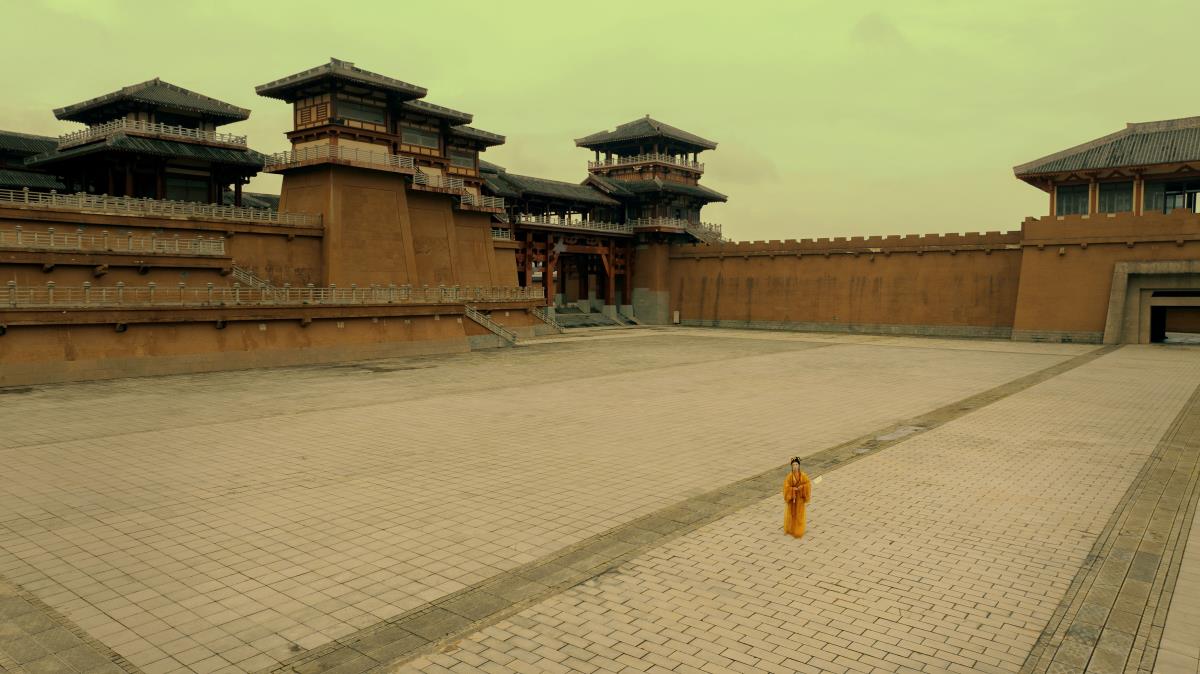 这本叫历史的书正一页页翻开 – 摄影：徐雨青 – 模特：冰皮月亮蛋~-艺语图