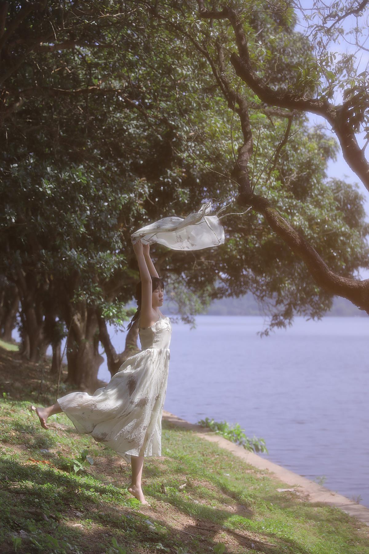 你是我藏在秋风里的喜欢 – 摄影：周忠孜忆 – 模特：Quinnao巧阿-艺语图