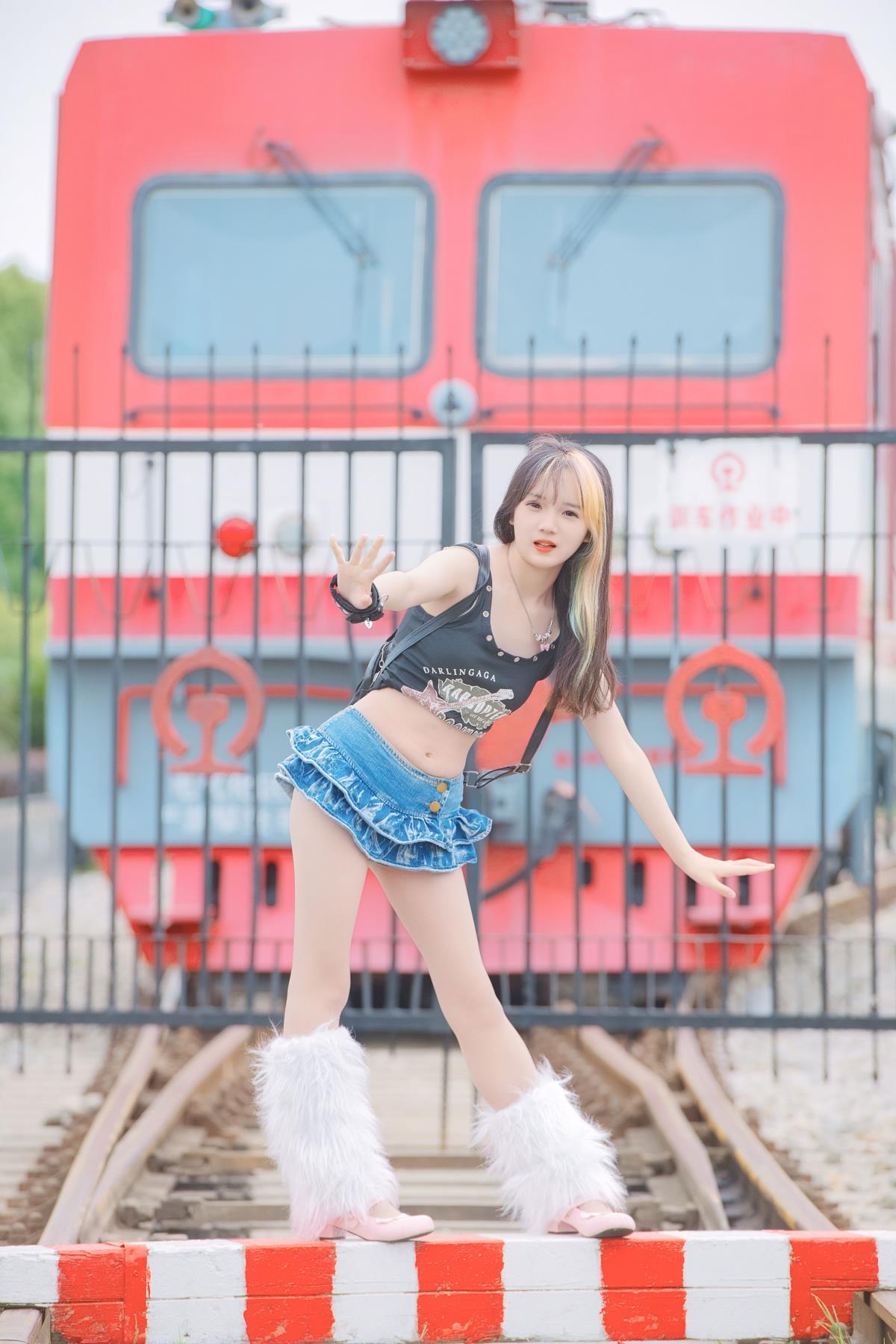 萌子 –-艺语图