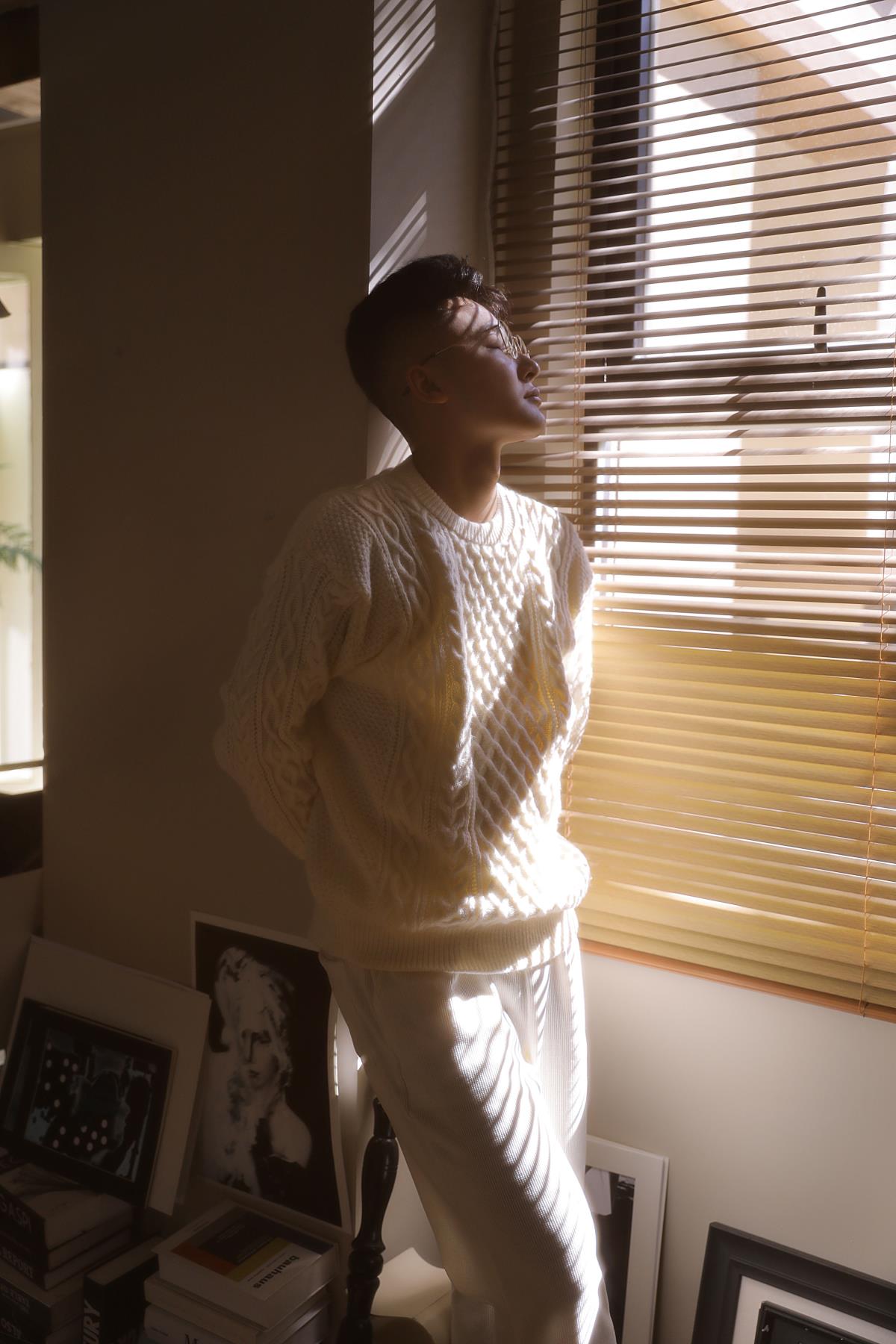 冬日阳光 – 摄影：周忠孜忆 – 模特：娄格拉底-艺语图