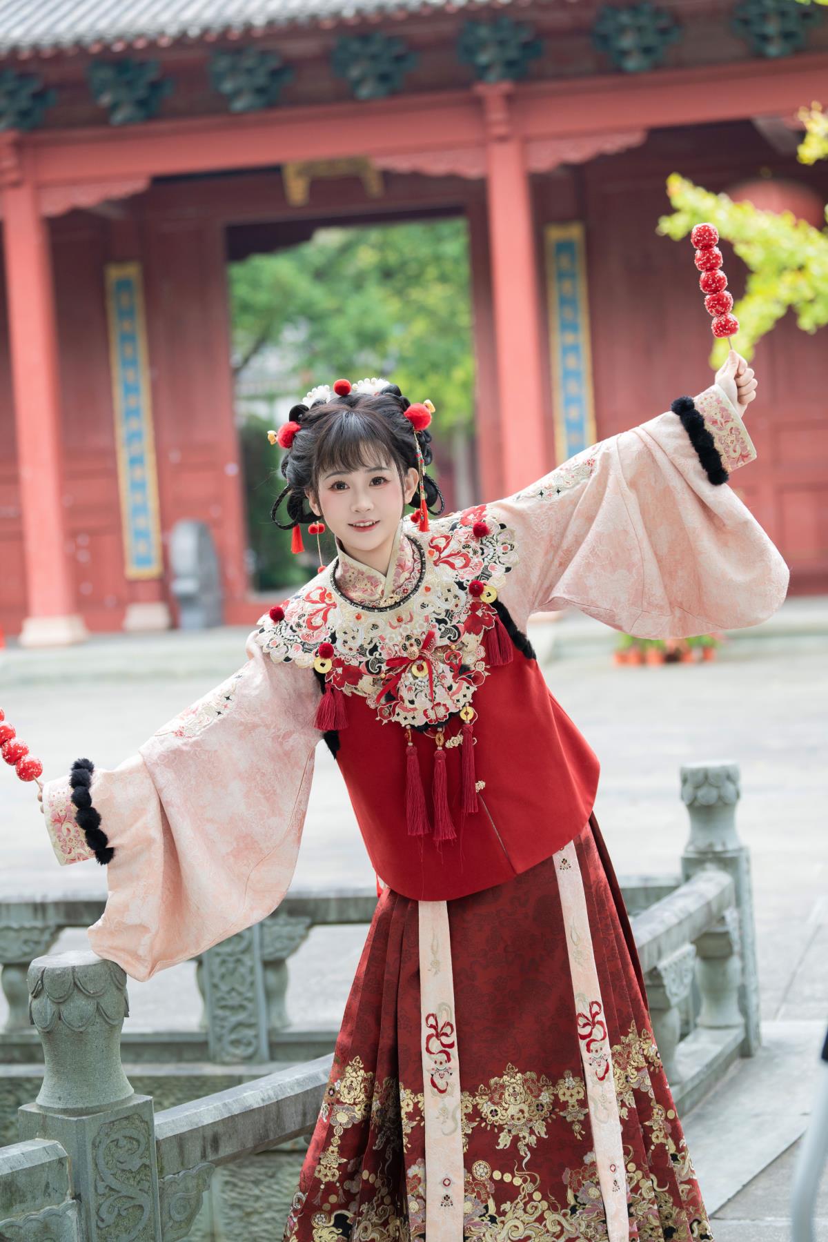 新年好 – 摄影：西夏 – 模特：湫一只岁岁-艺语图