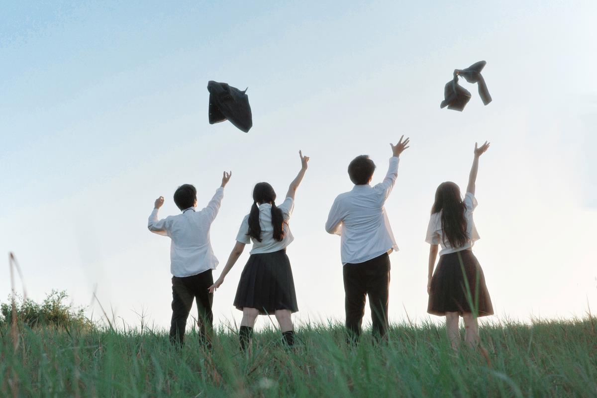 日漫感群像 –-艺语图