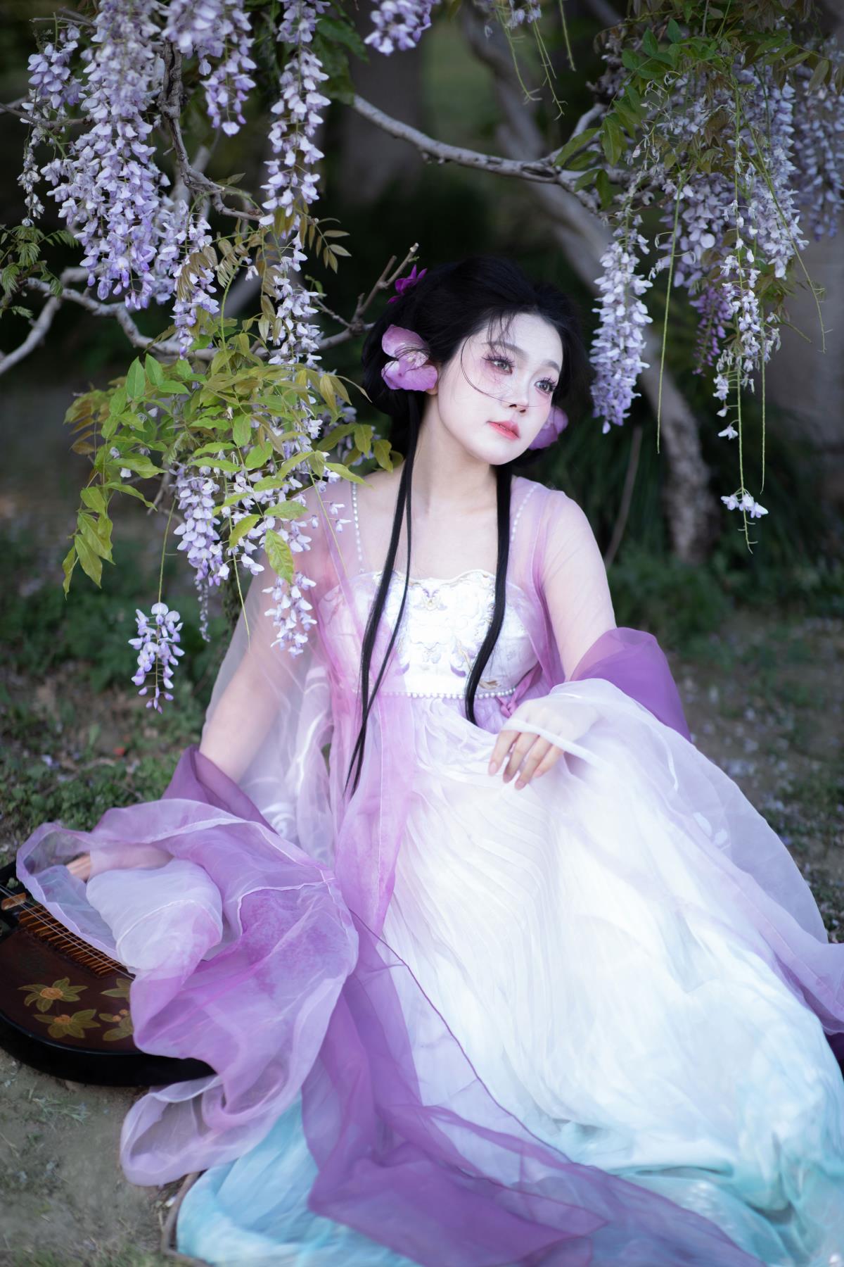 紫藤挂云木 - 摄影：珍珠圆子 - 模特：绒绒栗栗-艺语图
