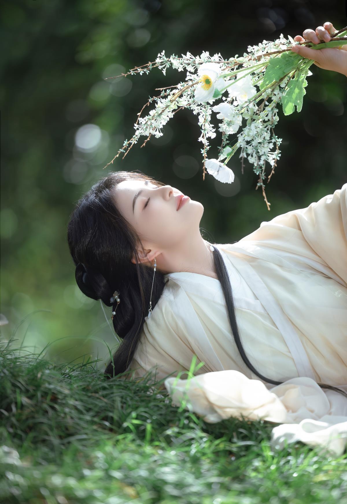 时光清浅处，一步一安然。 - 摄影：开夜车的猫- - 模特：瞿黑黑-艺语图