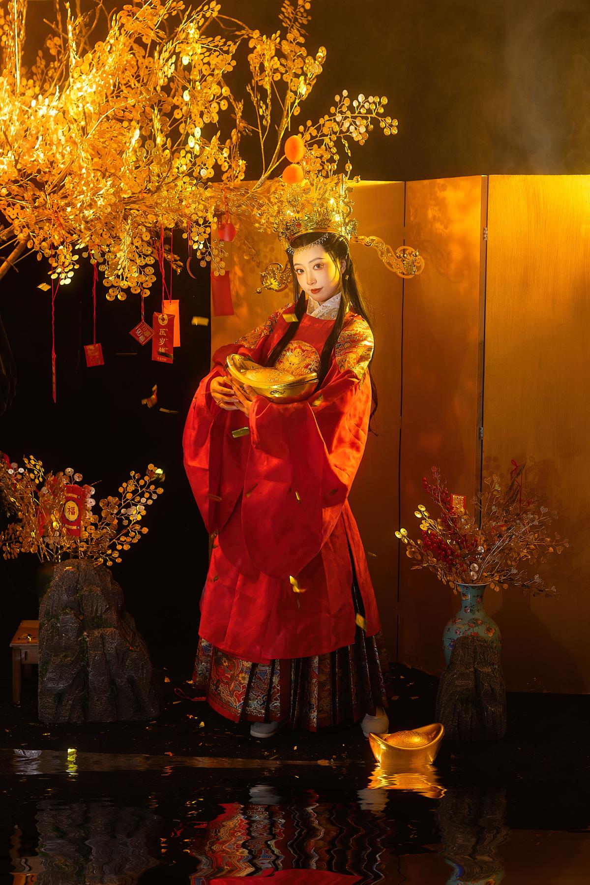 新年 • 恭喜发财 – 摄影：出门拍照的小小怪 – 模特：落雨清玲-艺语图